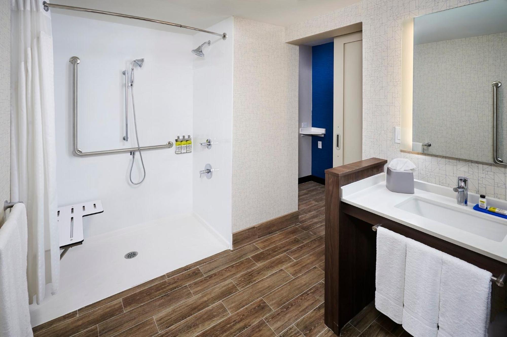 Holiday Inn Express - Sarnia - Point Edward By Ihg Экстерьер фото