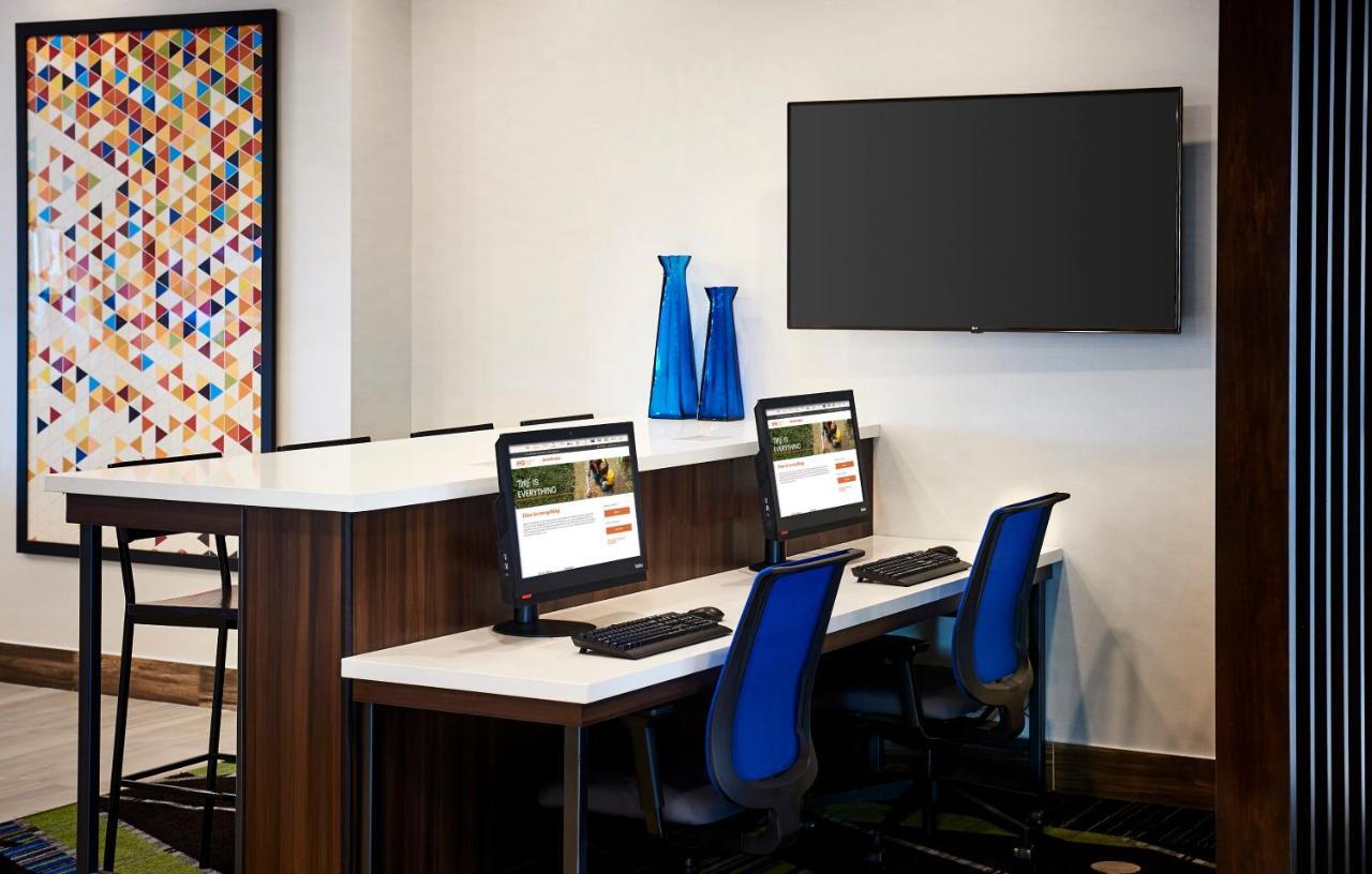 Holiday Inn Express - Sarnia - Point Edward By Ihg Экстерьер фото